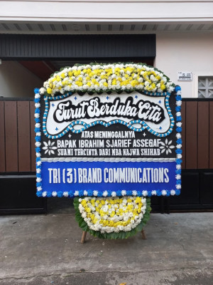 Papan Bunga Duka di Battang